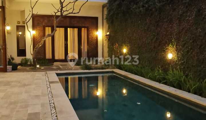 Vila For Rent Bumbak Semi Furnished With Pool View Richfield Vila For Rent Bumbak Semi Furnished With Pool View Richfield