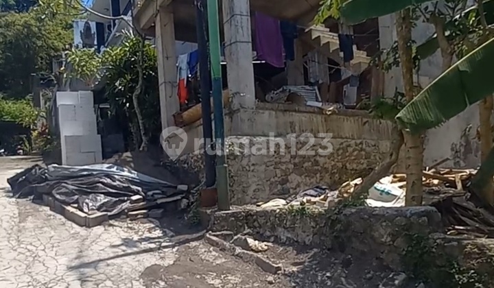 Land for Rent 2 acres in Jimbaran, near Udayana University McDonald's and the beach. Land for Rent 2 acres in Jimbaran, near Udayana University McDonald's and the beach.