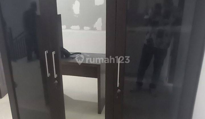 Rumah Kontrakan 2 Lantai Sudah Renovasi Shm Semi Furniture Renon 2