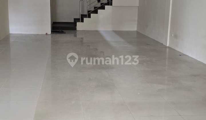 Shop House for Rent, 2 Bedrooms, Jumbo Size, Pasir Kaliki, Bandung 2