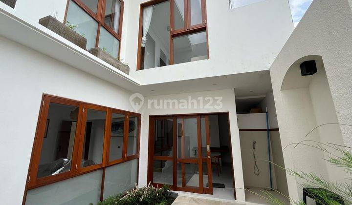 Rumah Baru Disewakan 2lt Full Furniture Tukad Pancoran Renon 2