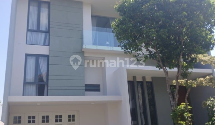 Rumah Minimalis Split Level Citraland Utama