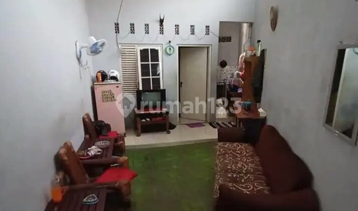 For Sale: Boarding Houses and Pavilion in Downtown Banjar. 2