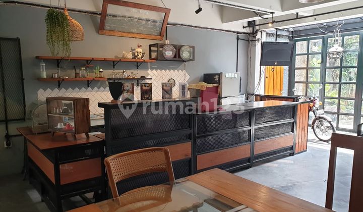 Di Jual Rumah Ex Coffeeshop di Antapani
