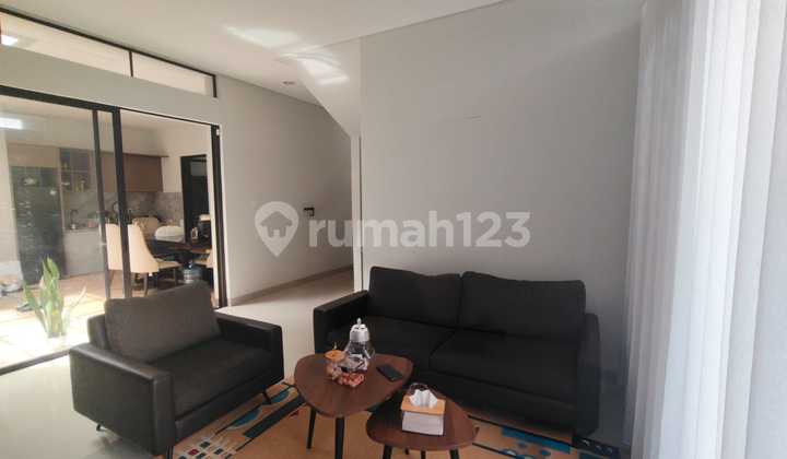 For Rent: Summarecon Cluster Flora House 2