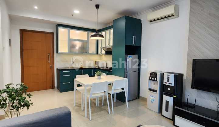 For Rent Apartemen Hampton's Park Cilandak 2 Bedroom With Good Furnish  2