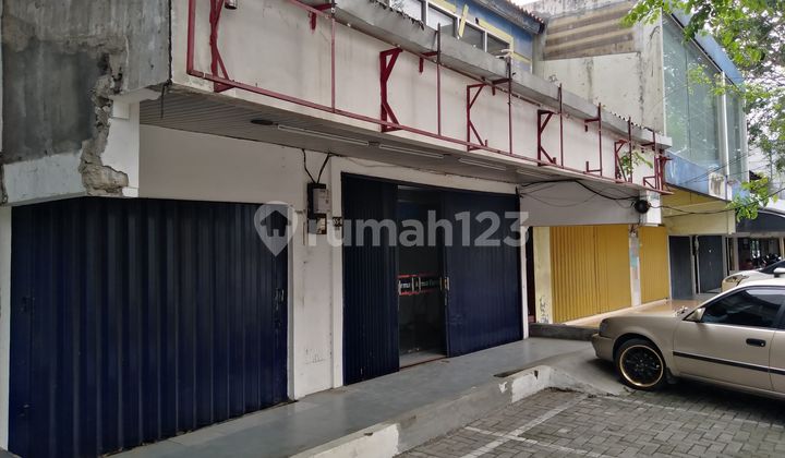 Business House in East Darmo Indah - Strategic Location, Suitable for Office 2