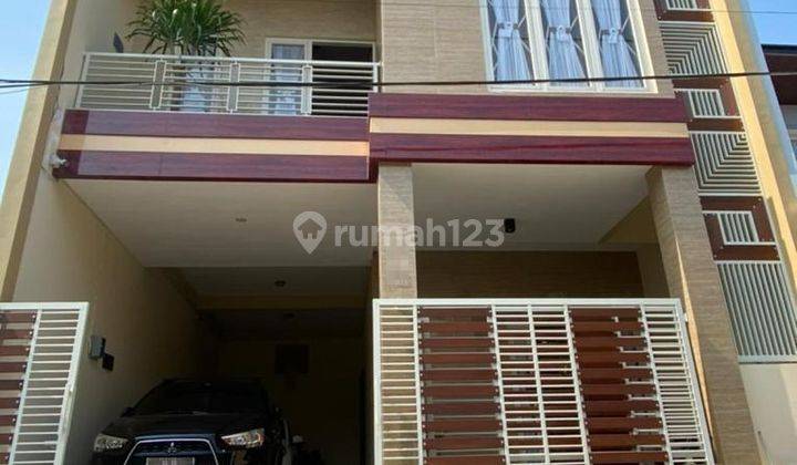 Rumah Surabaya Selatan Dekat Unesa 1