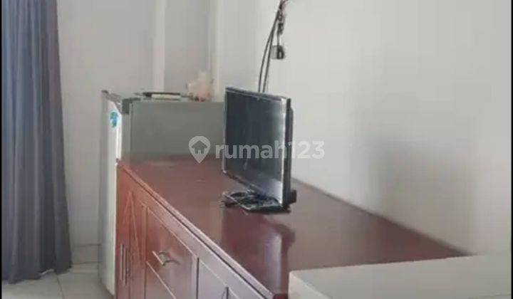 kamar tidur apartemen cosmopolis siap huni harga
