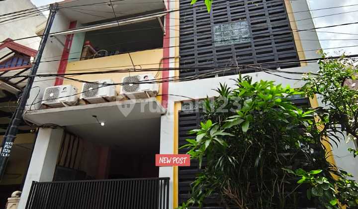 Rumah Kost Putra Aktif Perumahan Semolowaru