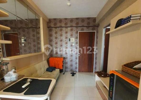 Cheap 2BR Apartment in Gunawangsa Manyar, Ready to Live In, Furnished.