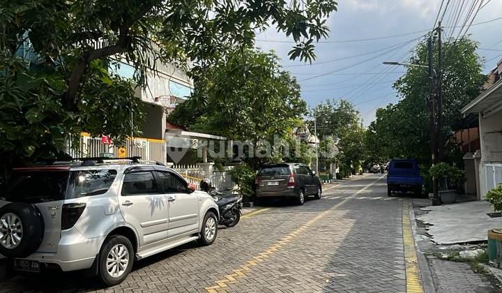 House, 2 Floors Fully Furnished Minimalist Simple Barata Jaya 2