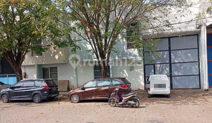 Safe N Lock Sidoarjo Warehouse Ready to Negotiate Safe N Lock Sidoarjo Warehouse Ready to Negotiate