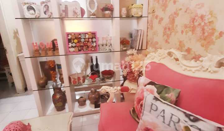 Rumah 2 Lantai Rungkut Mapan Minimalis Dekat dengan Merr