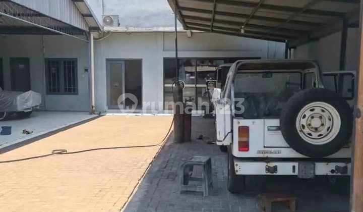 Ready-to-Use Kutisari Workshop Suitable for Business, Warehouse Near Siwalankerto Tenggilis 2