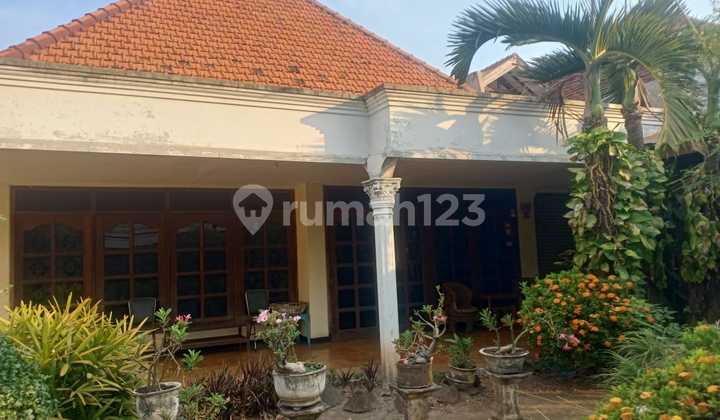 Rumah Komersial Strategis -Area Jl Raya Kutai
