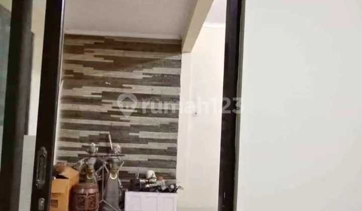 Rumah, 2 Lantai Semolowaru Siap Hui Dekat Galaxy Mall 2