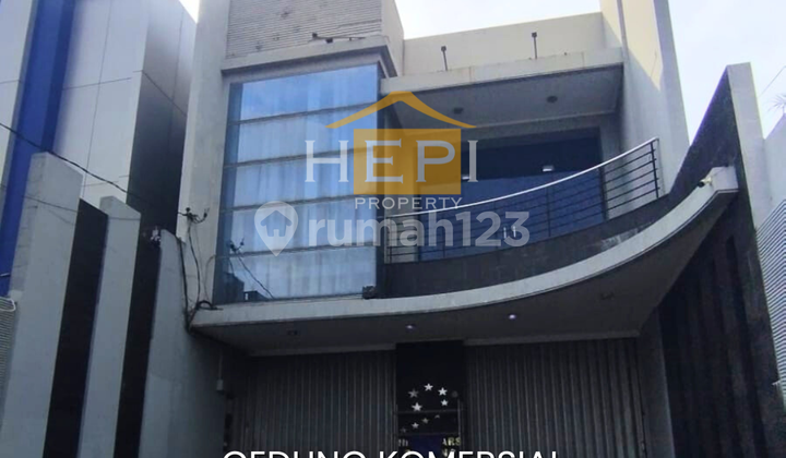 Commercial Building Suitable for Corporate Office, Strategic Location 1