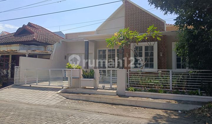 Rumah Bagus Siap Huni Dengan Design Modern Di Puri Anjasmoro  2