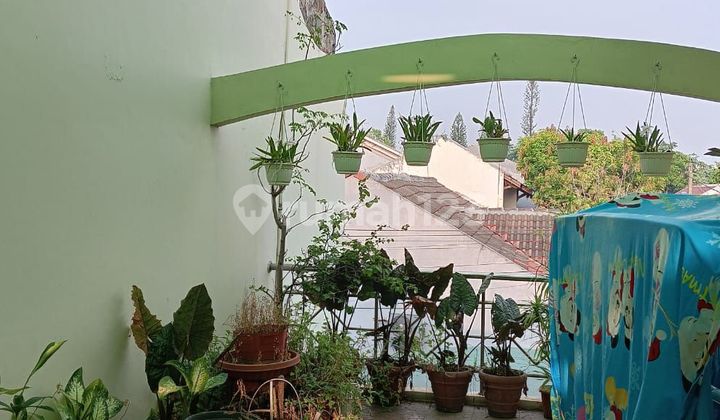foto lainnya dijual rumah 2 lantai di