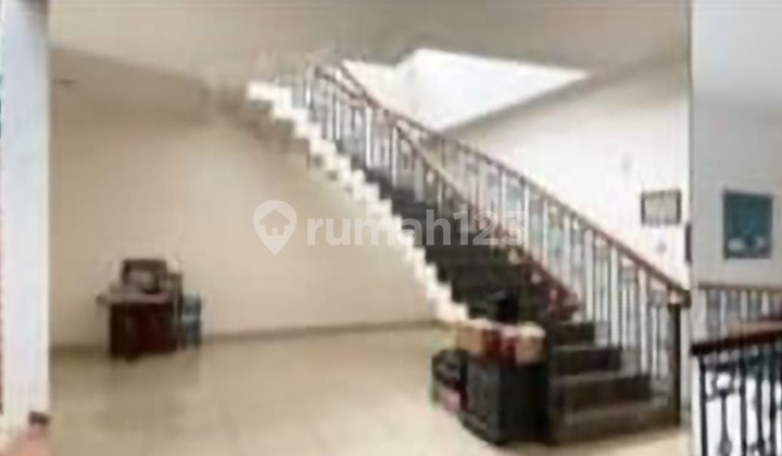 Dijual Rumah Semi Furnished 2 Lt di Cilandak Jakarta Selatan 2