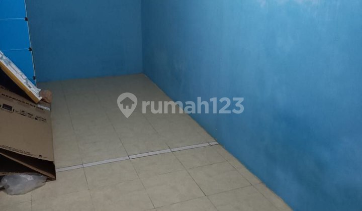For Rent Furnished 2.5-Story House in Duta Kranji, West Bekasi 2