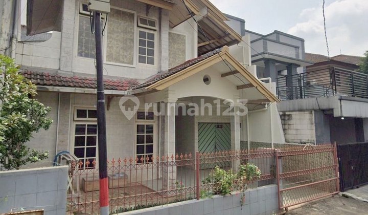 Disewakan Rumah 2 LT di Pondok Kelapa Indah Jakarta Timur Disewakan Rumah 2 LT di Pondok Kelapa Indah Jakarta Timur