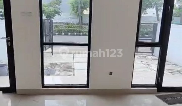 For Sale 3-Story Shop House in Prima Harapan Bekasi 2