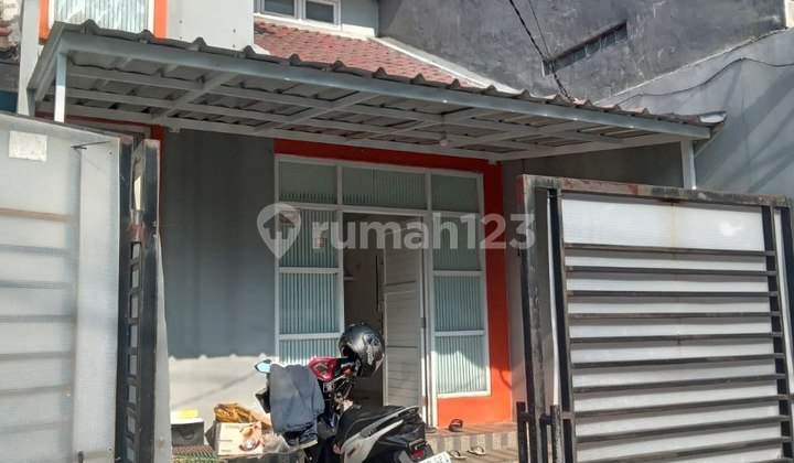 Ready to occupy, nice house, 2 floors in Pekayon. Ready to occupy, nice house, 2 floors in Pekayon.