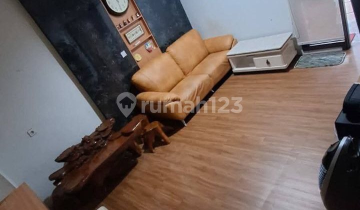 Rumah, 2 Lantai, Furnished, SHM, Dekat Akses KRL, Bebas Banjir 2