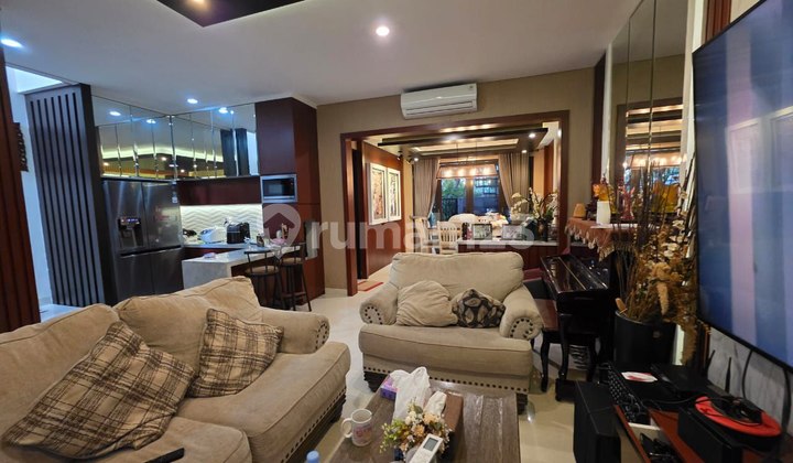 Rumah Bagus, 2 Lantai, SHM, Strategis di Podomoro Golf View