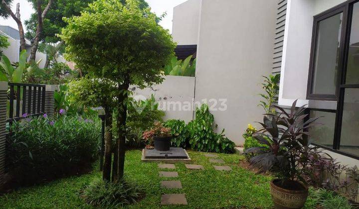 Disewakan Rumah Bagus 2 Lantai SHM Villa Mutia, Bekasi 2