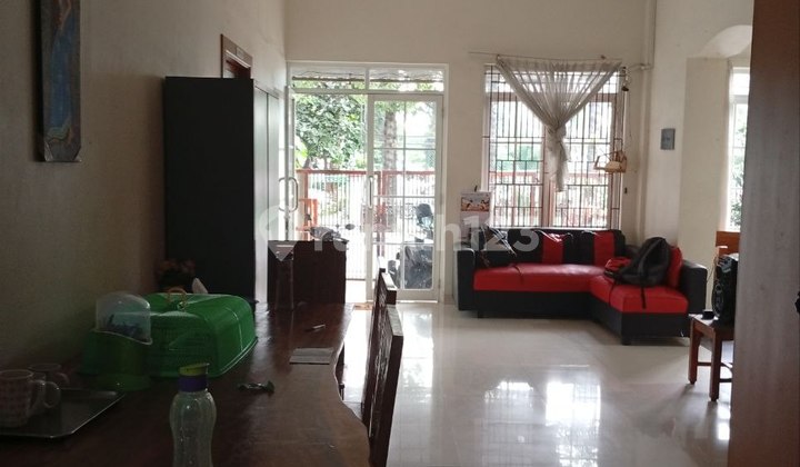 Rumah Kantor, 3 Lantai, SHM, Dekat LRT di Kelapa Gading 2