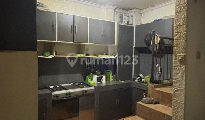 Dekat Akses Tol, Rumah Bagus, 2 Lantai, Siap Huni di Pondok Gede