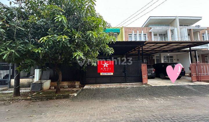tampak depan dijual rumah bagus, siap huni,