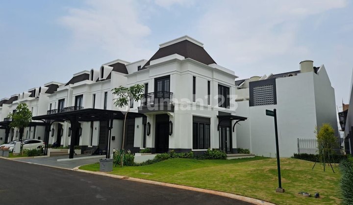 Rumah Bagus Semi Furnished Summarecon Crown Gading Bekasi, Bekasi 2