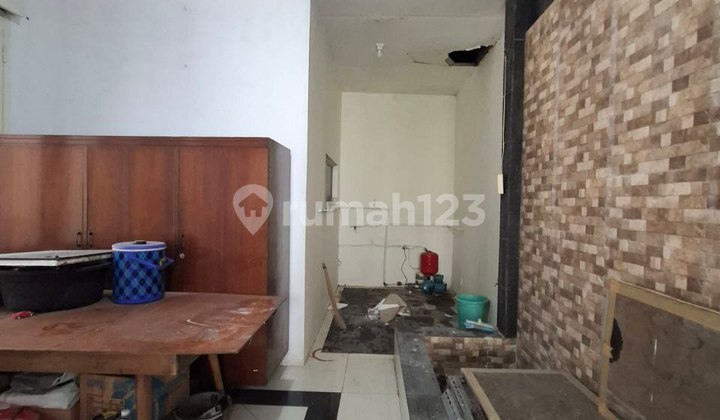 Rumah Hook 2 Lantai Bagus SHM Legenda Wisata, Bogor 2