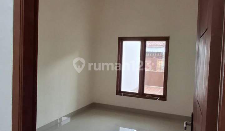 Rumah Bagus SHM Taman Harapan Baru, Bekasi Kota, Bekasi 2