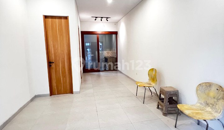 Rumah Modern Minimalist 2 Lantai, SHM, Jati Mekar, Bekasi Rumah Rumah Modern Minimalist 2 Lantai, SHM, Jati Mekar, Bekasi Rumah