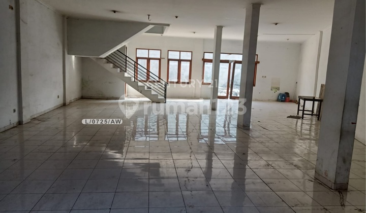 Ruko 2 Lantai Dengan Lokasi Strategis Di Jalan Ahmad Yani Bandung