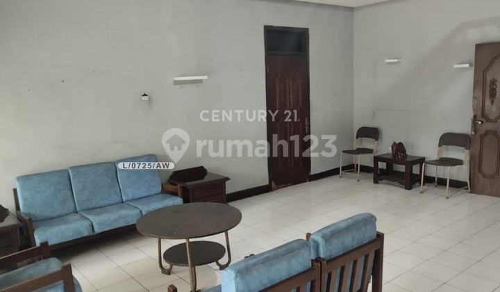 Comfortable and Strategic Ready-to-Occupy House in Arcamanik, Bandung Comfortable and Strategic Ready-to-Occupy House in Arcamanik, Bandung