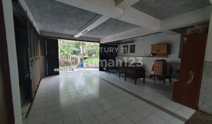 Ready-to-Occupy 2-Story House in a Strategic Location at Cigadung, Bandung City