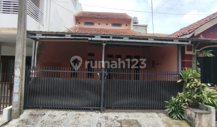Rumah Siap Huni di Sayap Tki,Dekat dengan Pintu Tol,Rumah Sakit,Pusat Pendidikan dan Pusat Keramaianlingkungan Aman dan Nyaman Bebas Banjir Rumah Siap Huni di Sayap Tki,Dekat dengan Pintu Tol,Rumah Sakit,Pusat Pendidikan dan Pusat Keramaianlingkungan Aman dan Nyaman Bebas Banjir