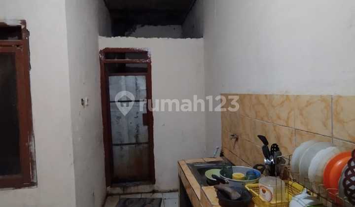 House on Main Road Suitable for Business or Residence 2