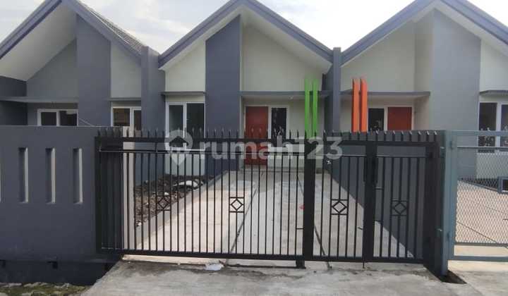 New and Ready-to-Occupy House, in Sayap Permata Kopo