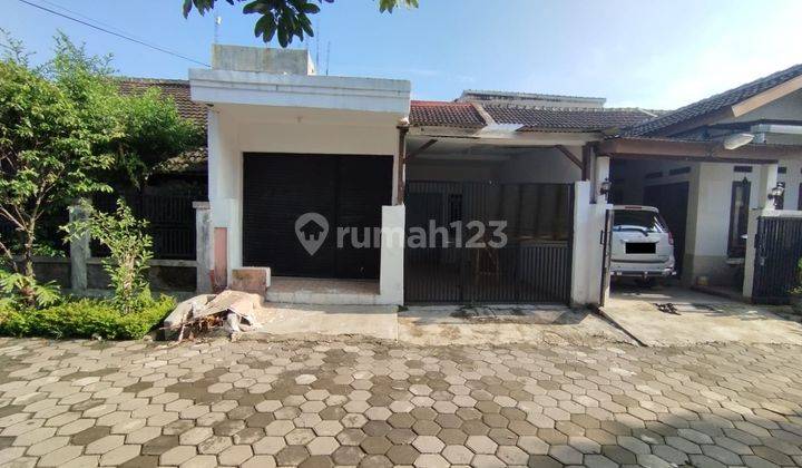 Rumah One Gate System, Dekat Ke Jalan Utama di Graha Rancamanyar 1