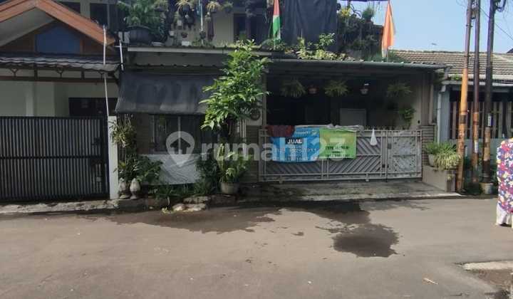 A Charming 2-Story House in Margahayu Kencana 2