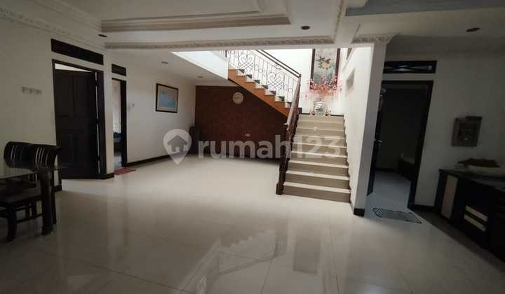 Hunian Mewah di Jalan Utama Komplek,Dengan Lingkungan yang Aman dan Nyaman dan Bebas Banjir 2