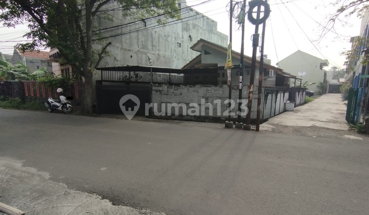 Rumah Pinggir Jalan Raya Cocok untuk Komersian dan Rumah Tinggal
