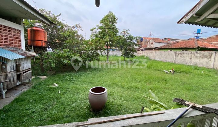 House with Extensive Land in Kopo Sayati Suitable for Subdivision 2